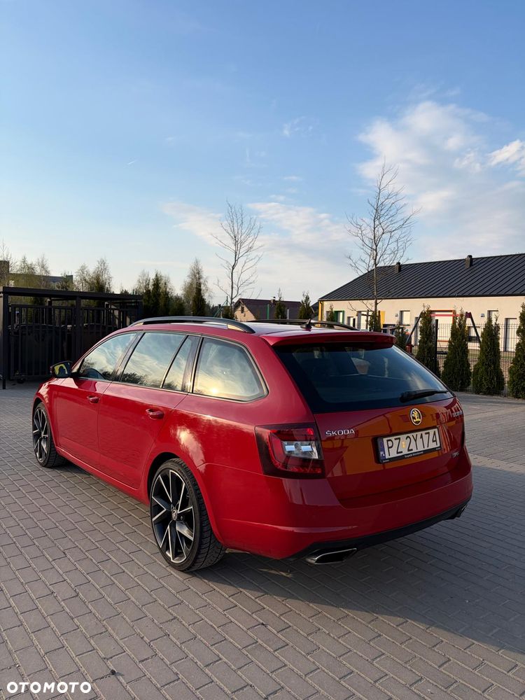 Skoda Octavia 2.0 TSI RS - 9