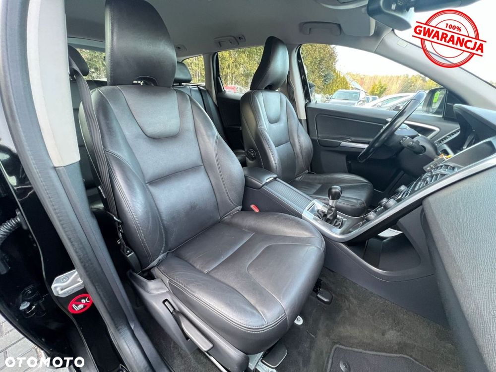 Volvo XC 60 D5 AWD R-Design Summum - 24