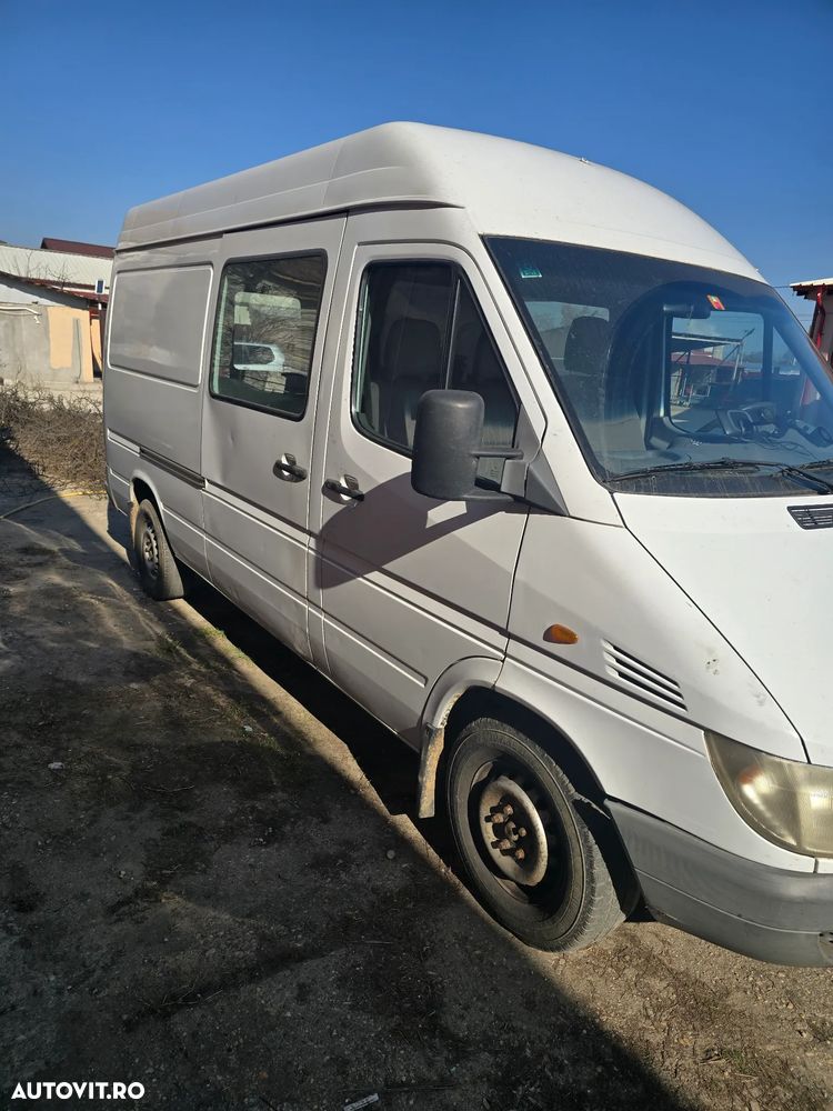 Mercedes-Benz Sprinter - 8