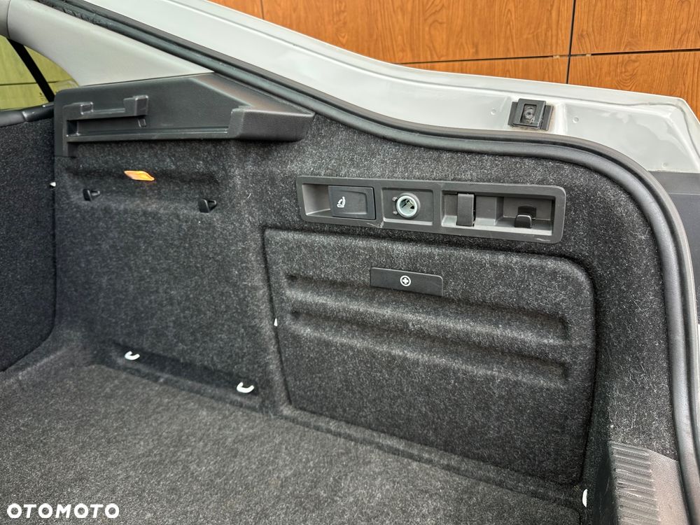 Skoda Superb 1.8 TSI L&K DSG - 15