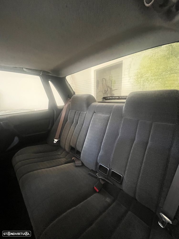 Mitsubishi Galant Hatchback 2.0 GLSi - 5