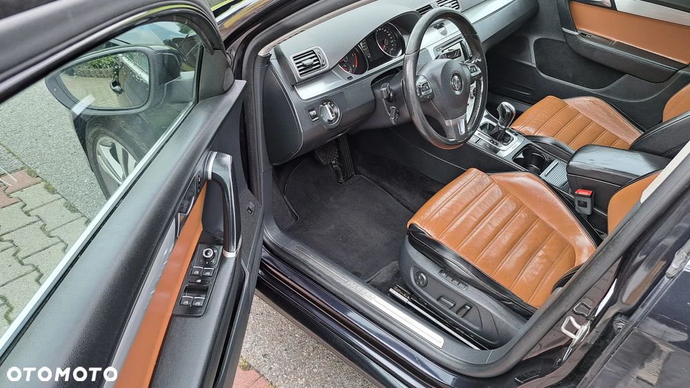 Volkswagen Passat 2.0 TDI 4Mot Highline DSG - 10