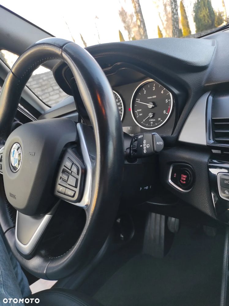 BMW Seria 2 218d - 40