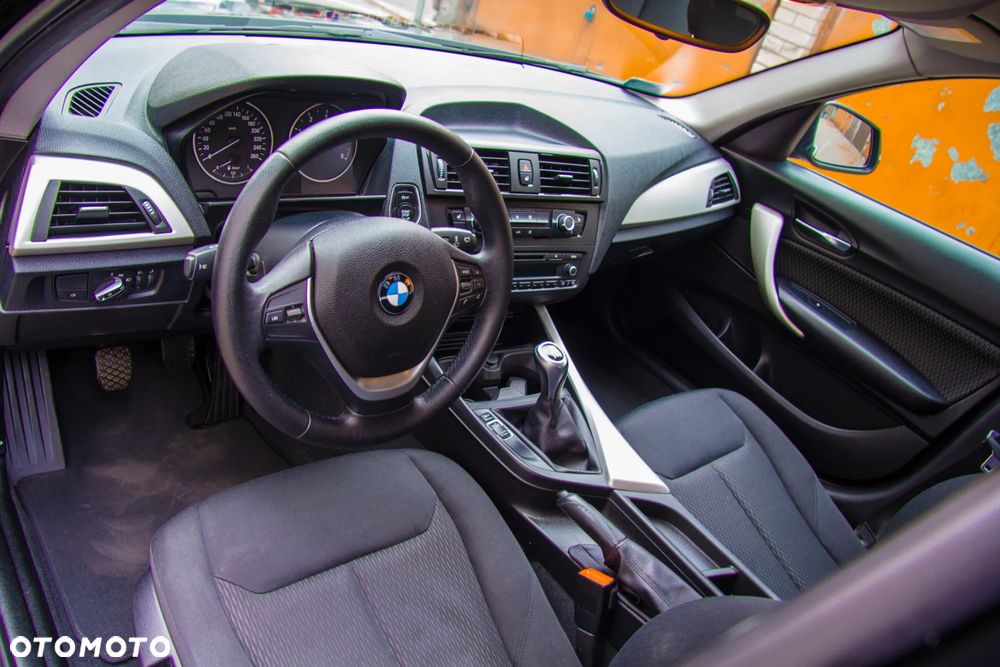 BMW Seria 1 120d - 15