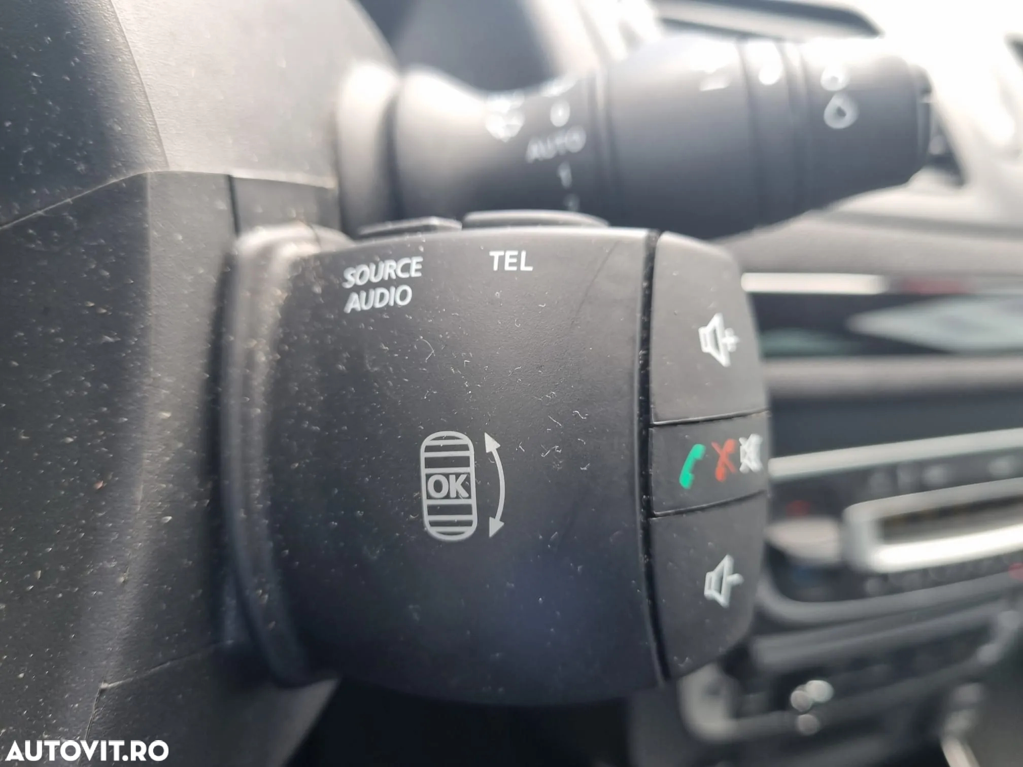 Renault Megane ENERGY TCe 130 BOSE EDITION - 17