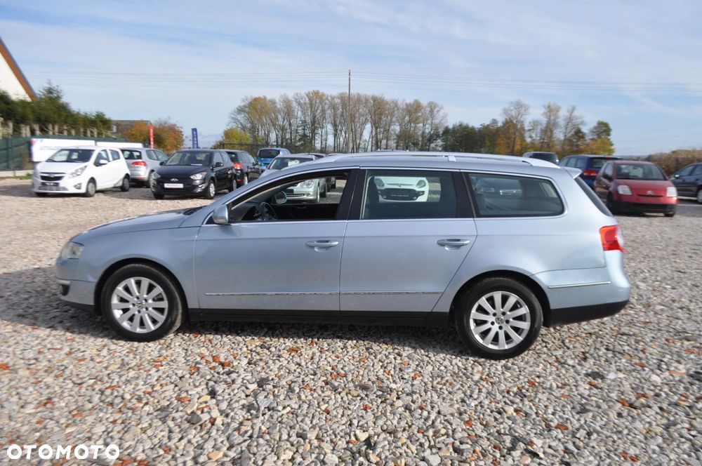 Volkswagen Passat Variant 2.0 TDI BlueMotion Technology DPF Highline - 8