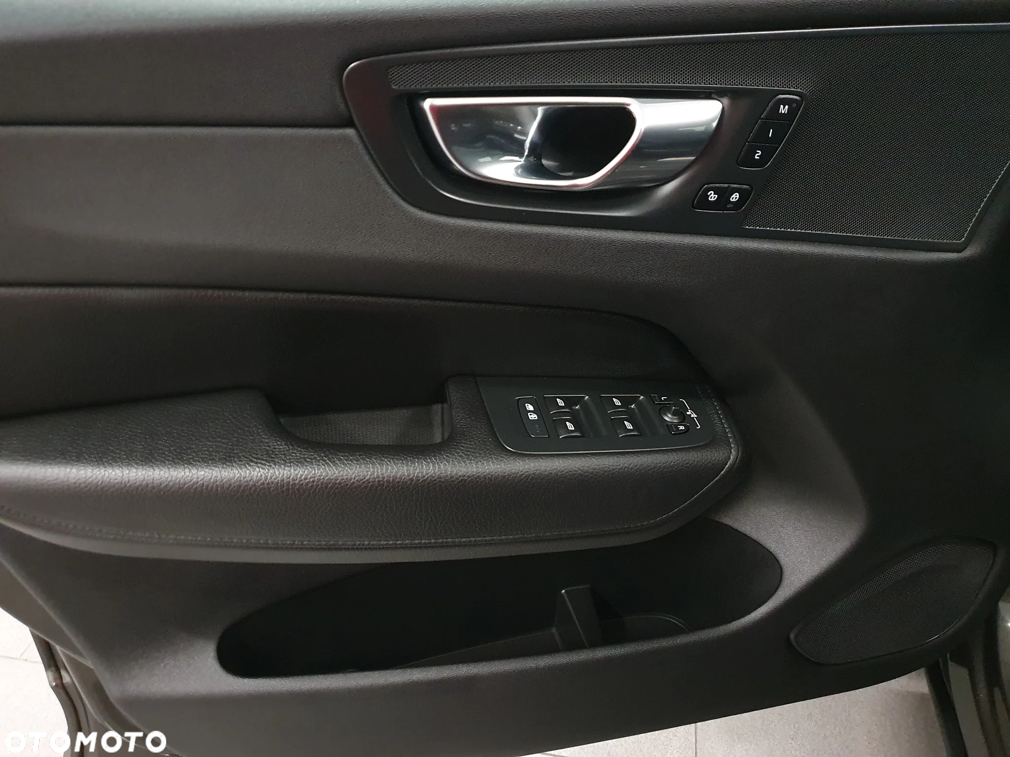 Volvo XC 60 D4 Inscription - 22