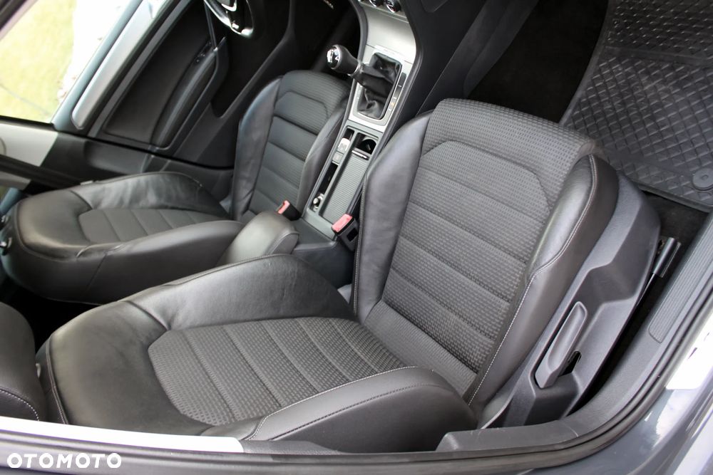 Volkswagen Golf 1.6 TDI 4Motion BlueMotion Technology Comfortline - 13
