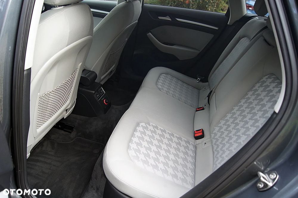 Audi A3 Sportback 1.4 TFSI Ambition - 38