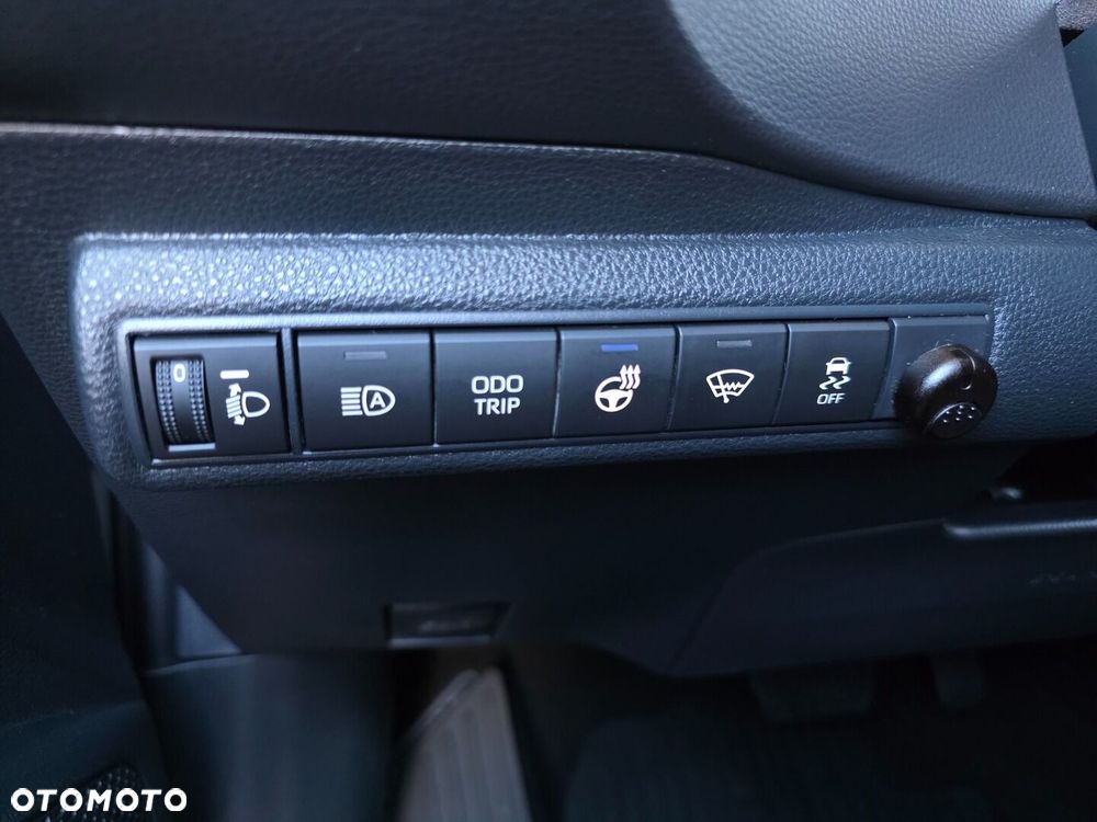 Toyota Corolla 1.8 Hybrid GR Sport - 18