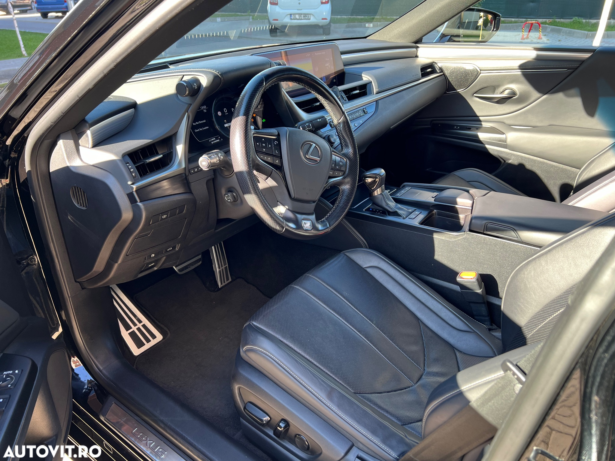 Lexus Seria ES 300h F Sport - 13