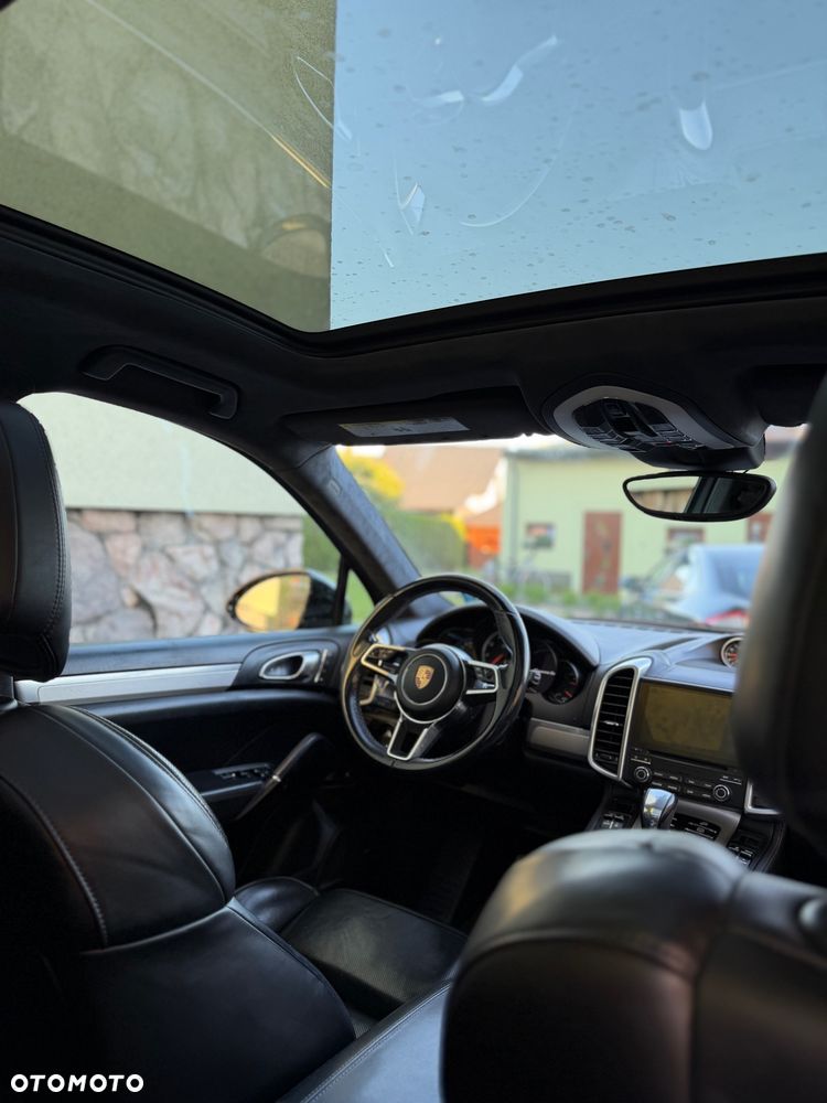 Porsche Cayenne - 8