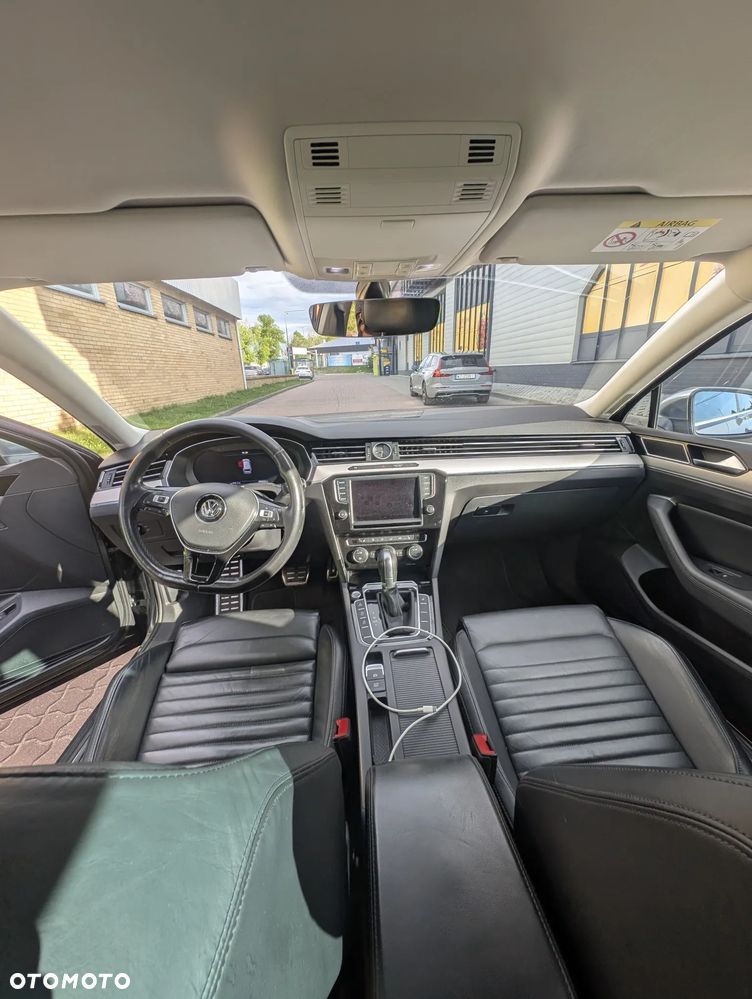 Volkswagen Passat Alltrack 2.0 TDI Bi-Turbo SCR 4Mot DSG - 17