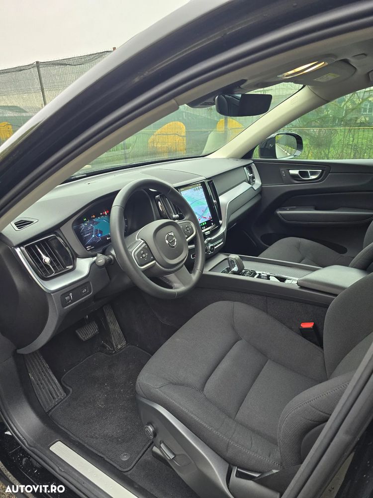 Volvo XC 60 B4 D AWD Core - 28