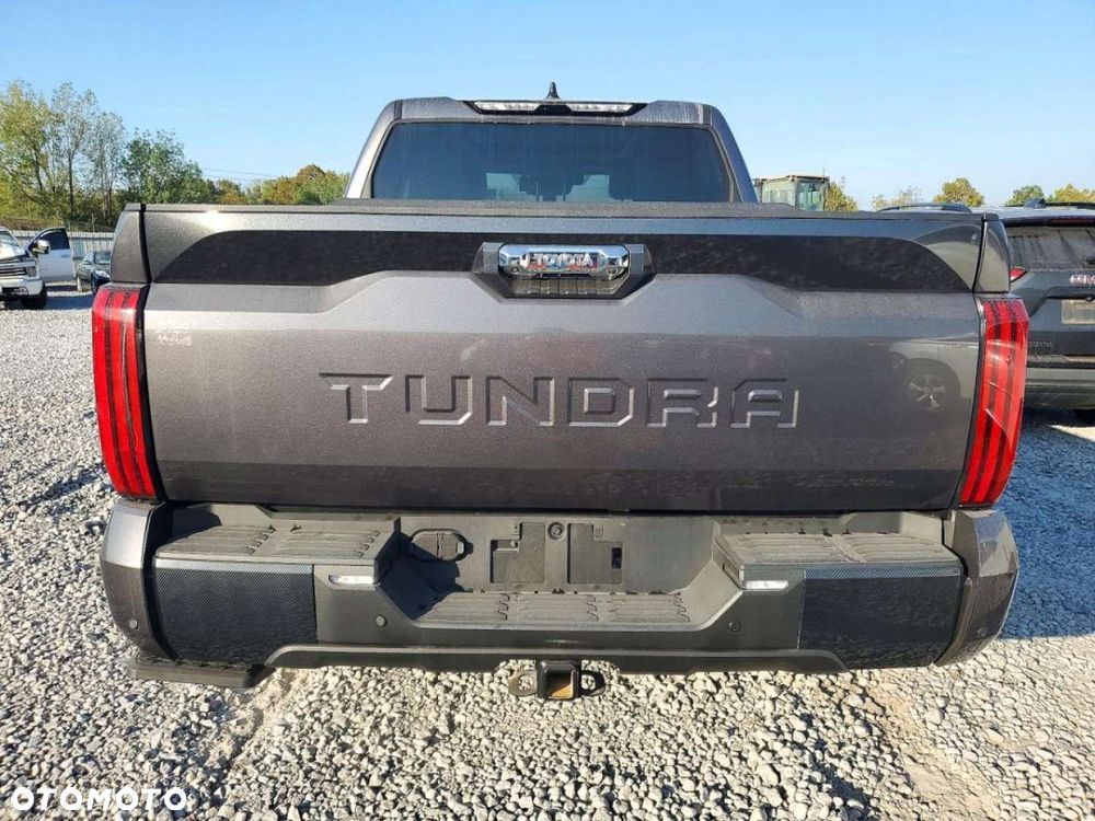 Toyota Tundra - 6