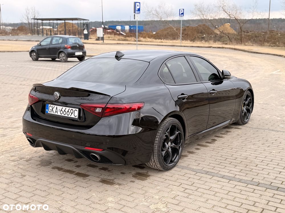 Alfa Romeo Giulia 2.0 Turbo Veloce - 4