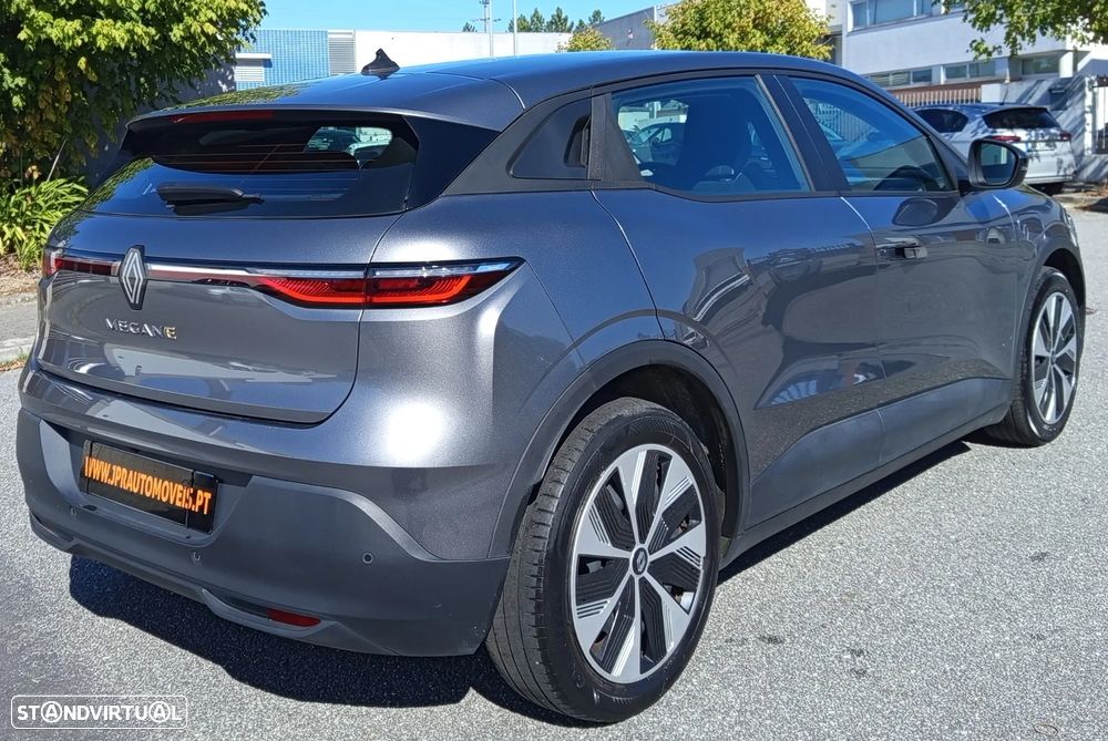 Renault Mégane E-Tech - 6