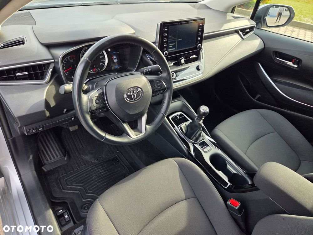Toyota Corolla - 15