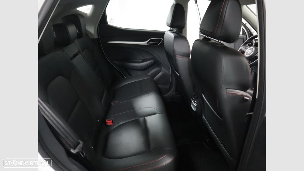 MG ZS EV 72.6 kWh Luxury OBC 11 kW - 10