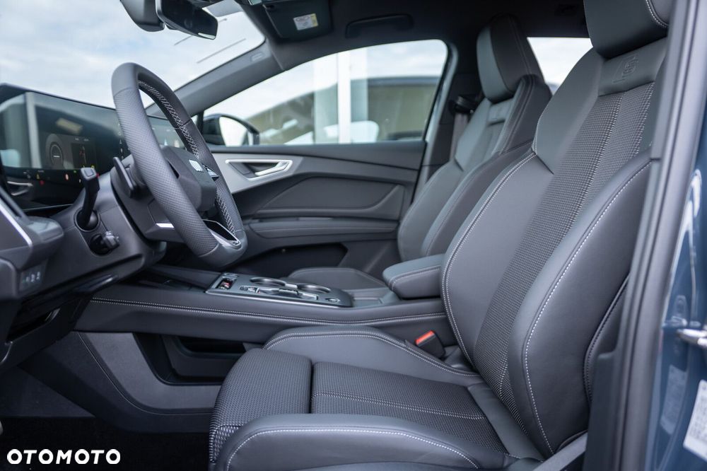 Audi Q4 e-tron - 17