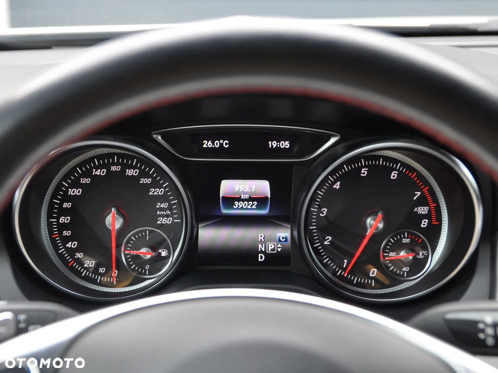 Mercedes-Benz GLA 220 4-Matic AMG Line - 7