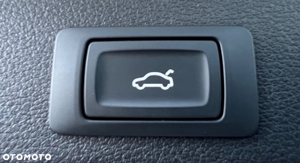 Audi A4 Avant 40 TDI quattro S tronic S line - 16