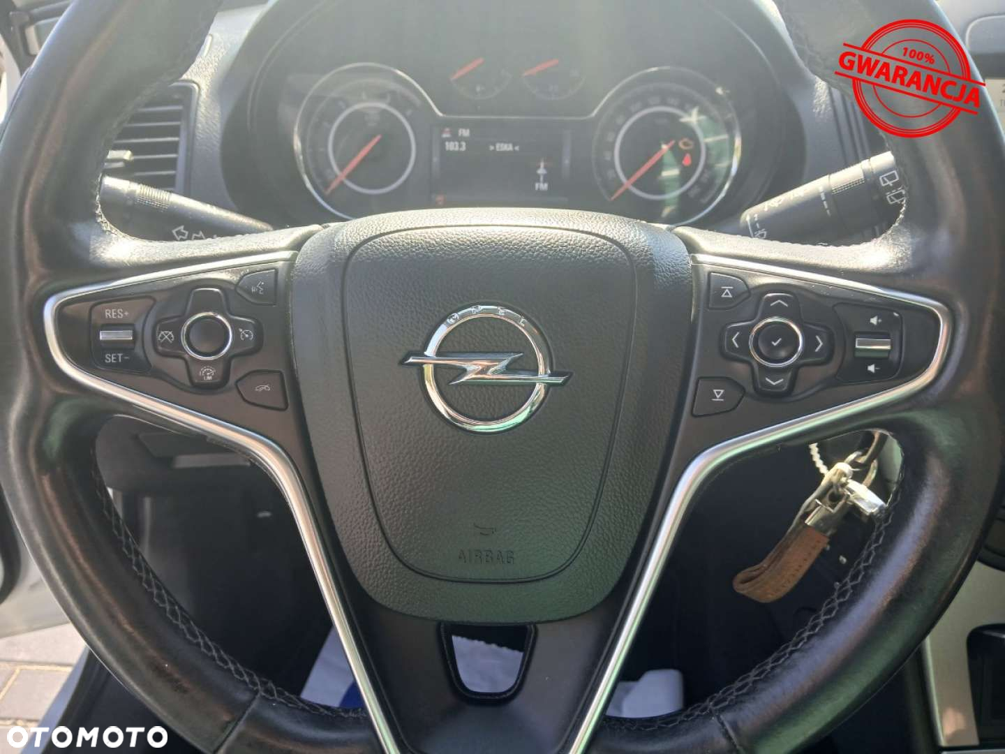 Opel Insignia - 15