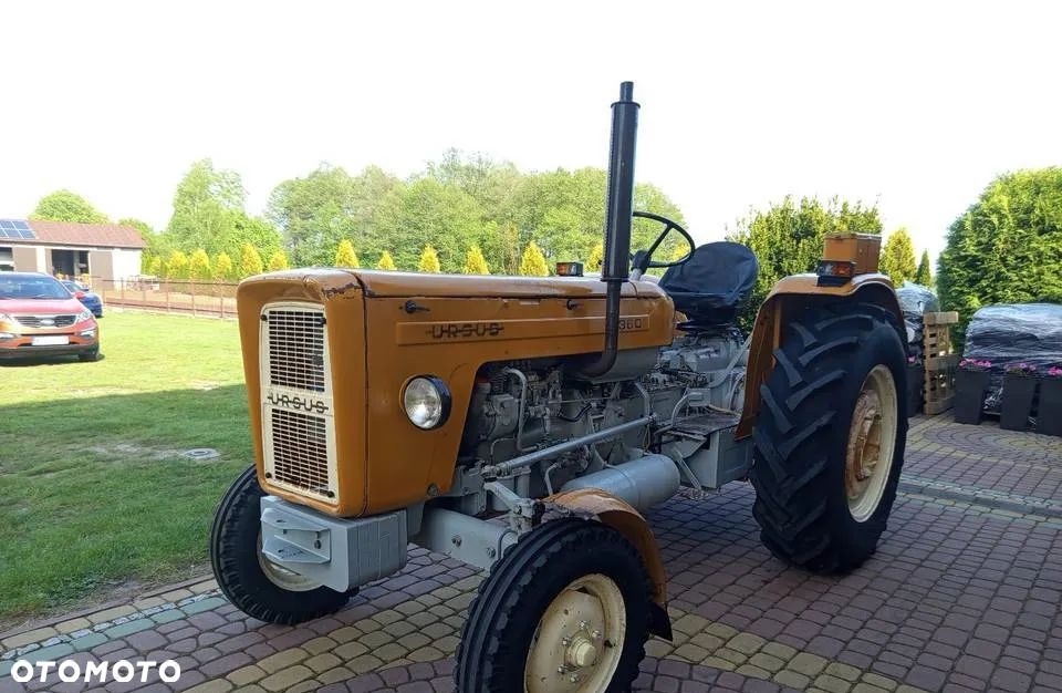 Ursus C360 - 1