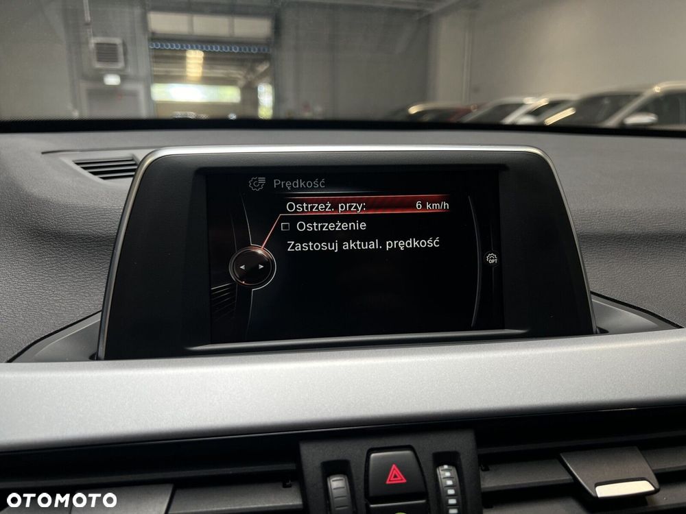 BMW X1 xDrive18d Sport Line - 30