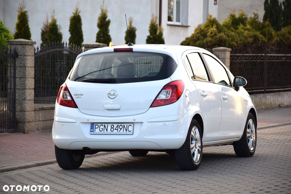 Opel Corsa 1.4 16V Edition - 6