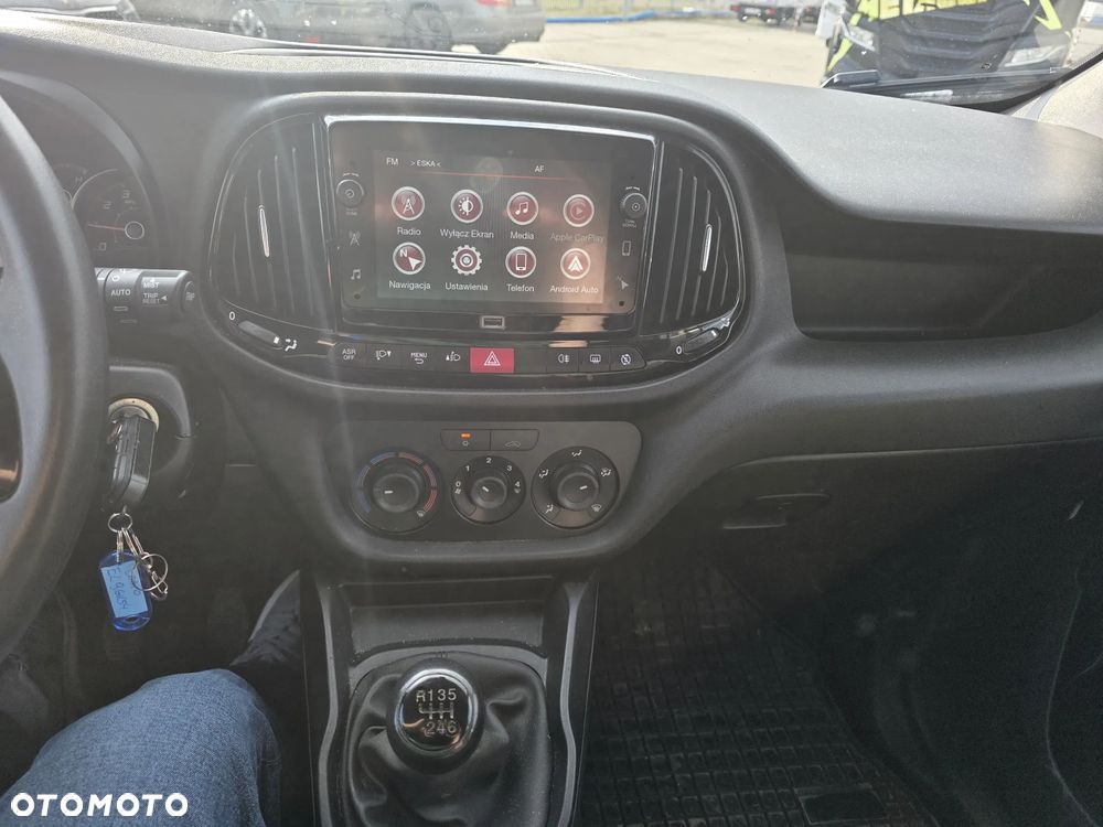 Fiat Doblo Maxi diesel 1,6 105KM blaszak 3 osobowy Krajowy FV23% - 12