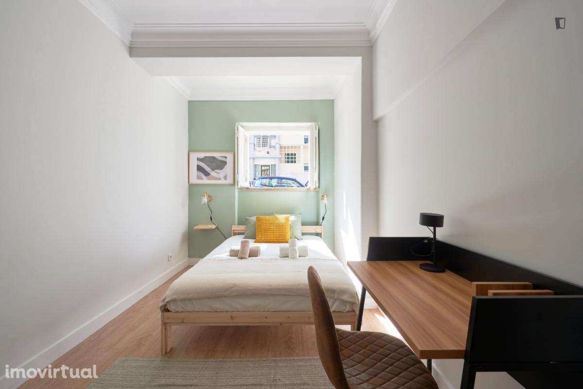 Quarto - localizado em Roma-Areeiro Lisbon - Grande imagem: 4/8