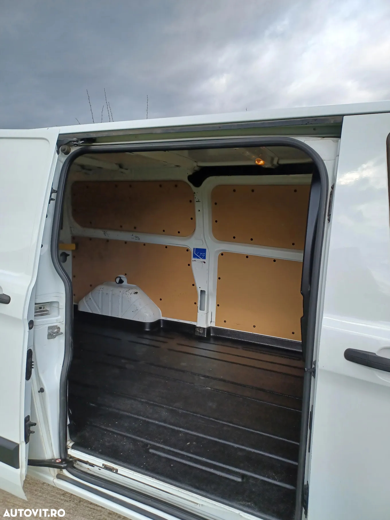 Ford Transit Custom - 12