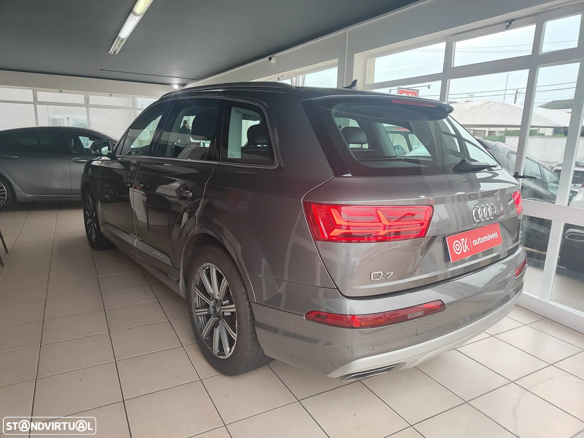 Audi Q7 3.0 TDI quattro S-line Tiptronic 7L - 7
