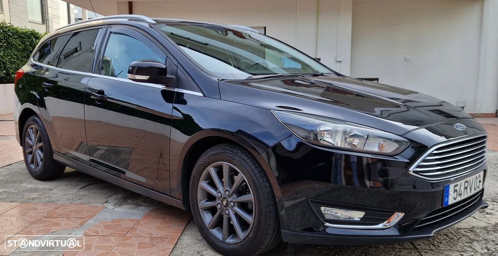 Ford Focus SW - 8