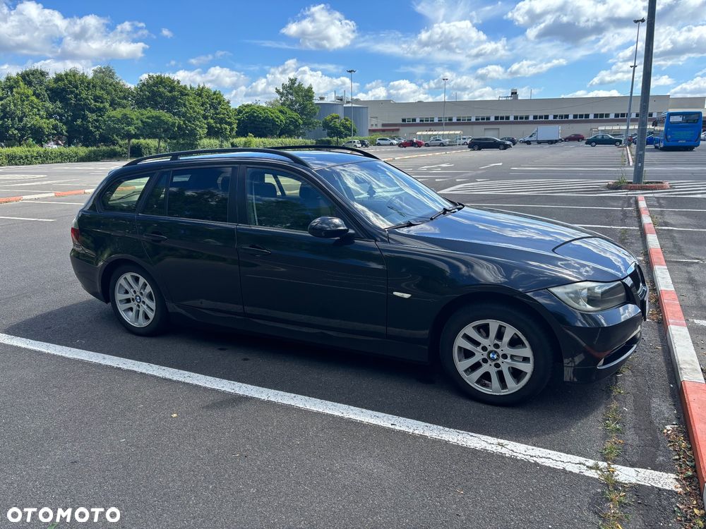 BMW Seria 3 320d - 5