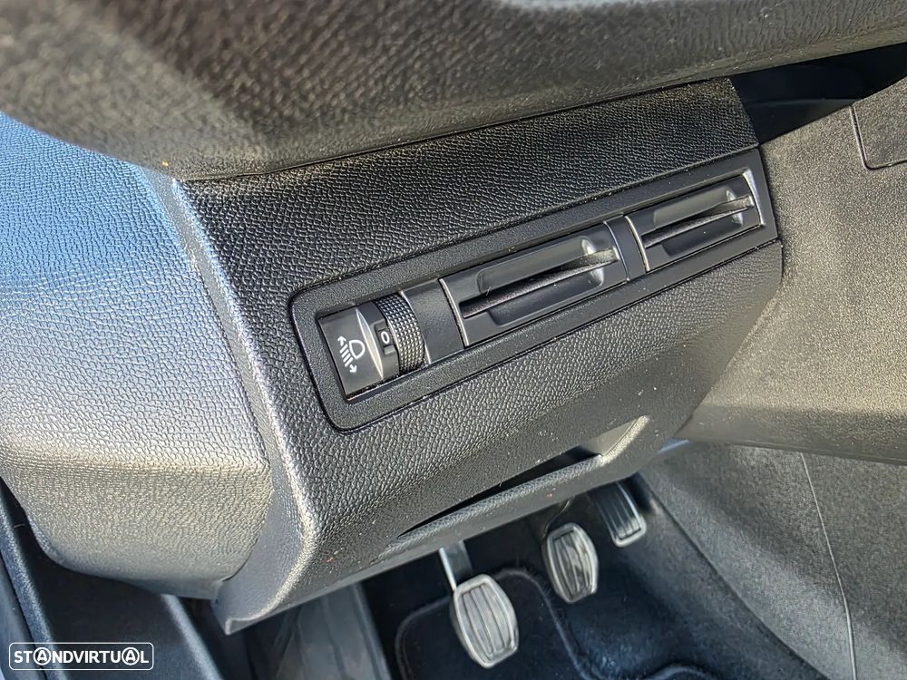 Peugeot 3008 PureTech 130 Stop & Start GPF Active - 23