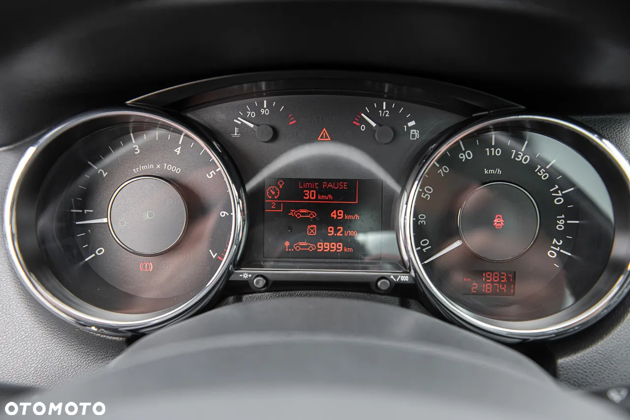 Peugeot 5008 - 18