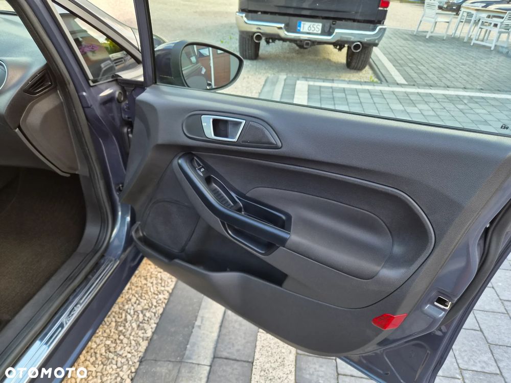 Ford Fiesta - 22
