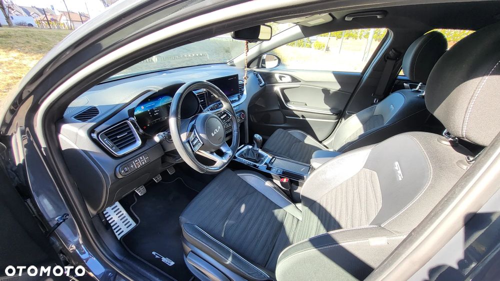Kia ProCeed - 7