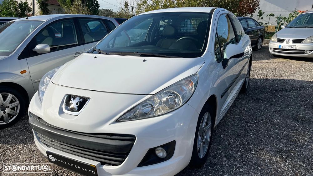 Peugeot 207 - 1