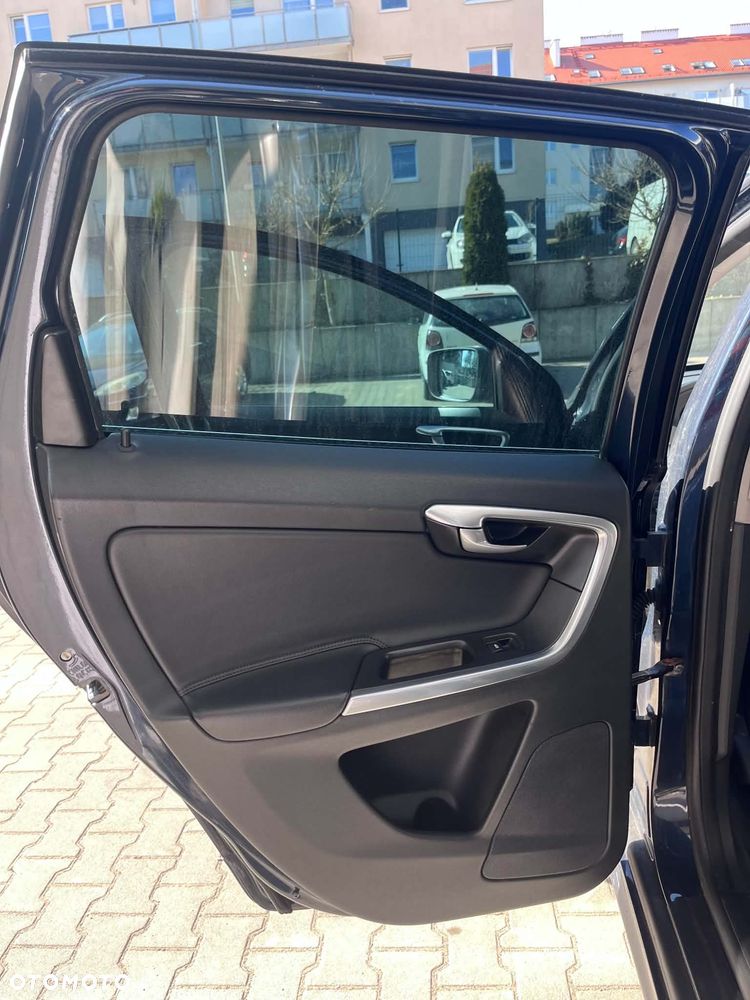 Volvo XC 60 D3 Base - 29