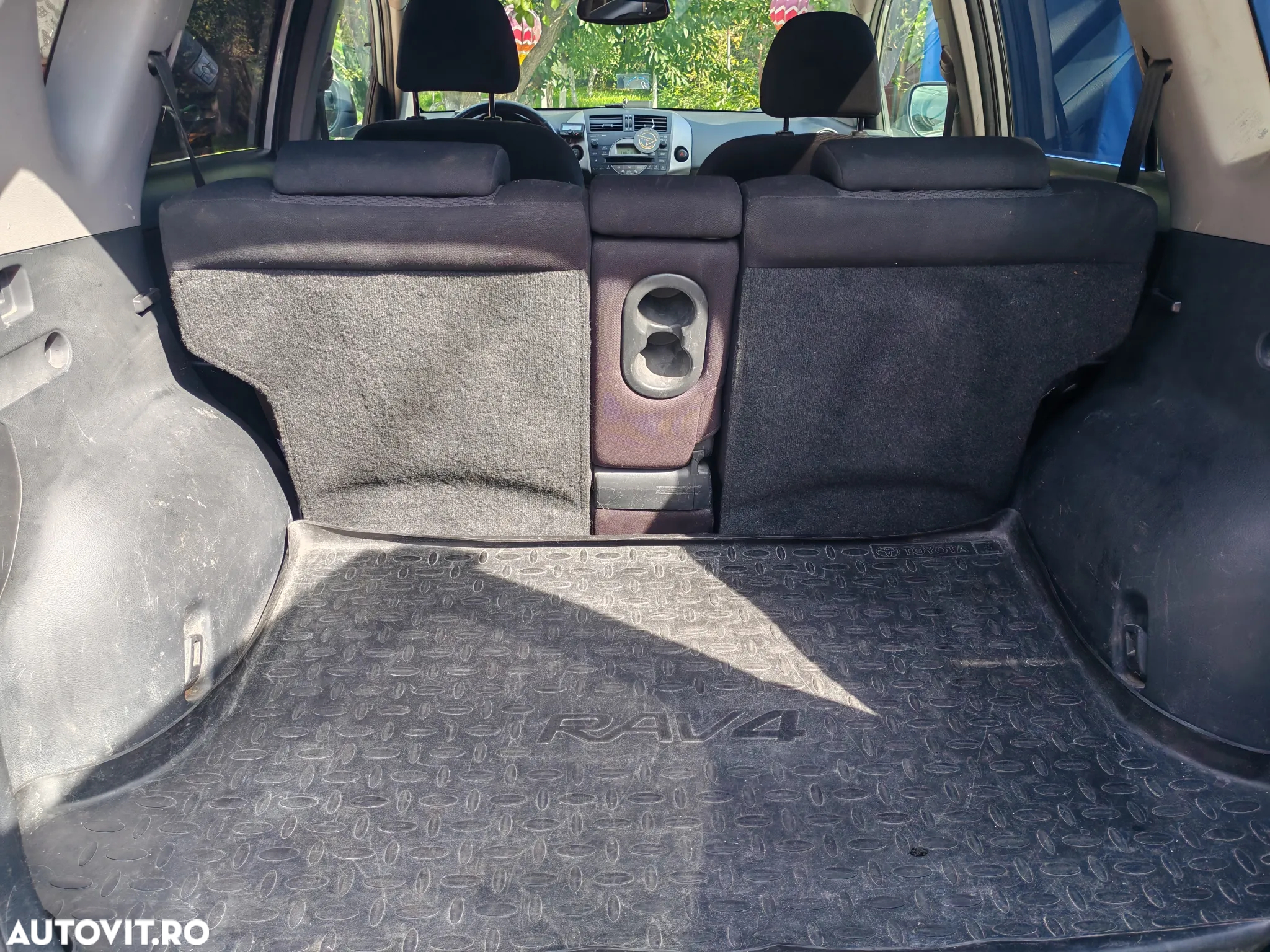 Toyota RAV4 2.2 D-4D Confort - 9