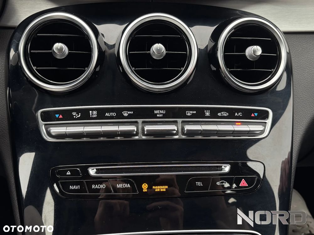 Mercedes-Benz Klasa C 350 e 7G-TRONIC Edition - 25