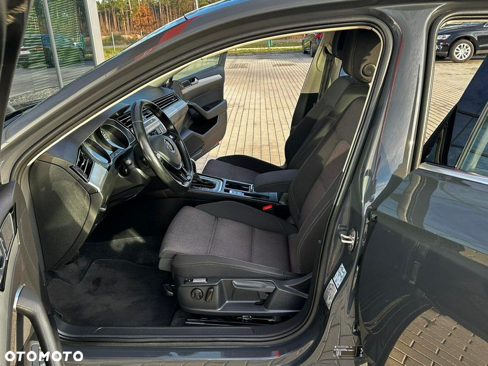 Volkswagen Passat Variant - 12