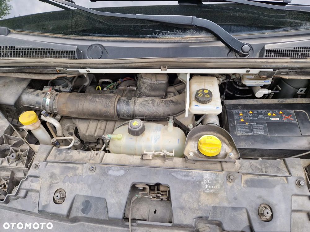 Renault Trafic - 23