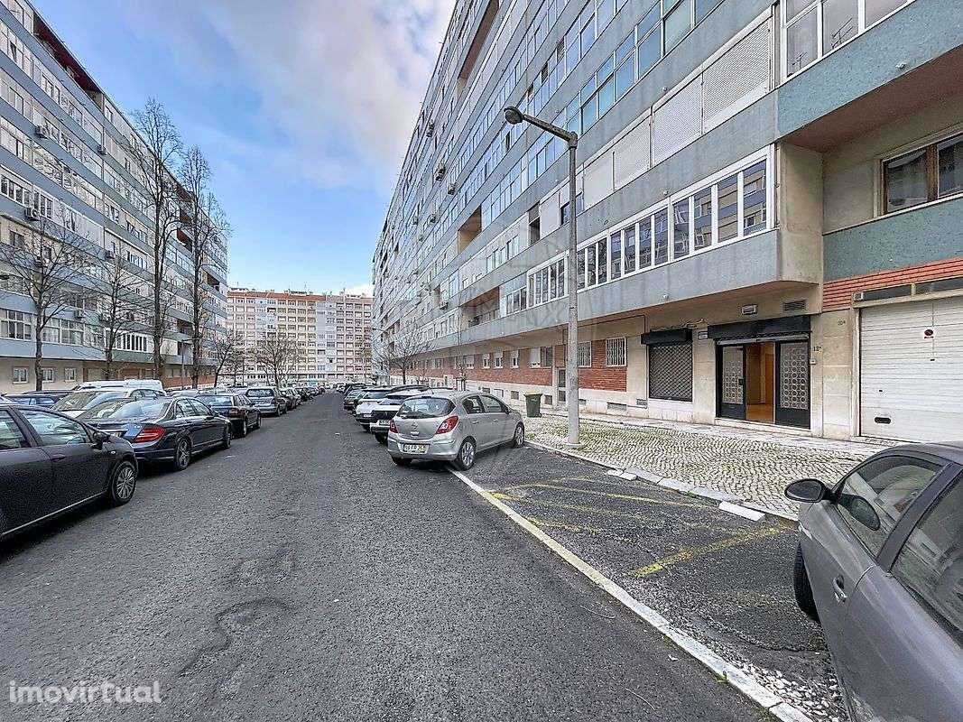 Loja  para arrendamento - Grande imagem: 2/29