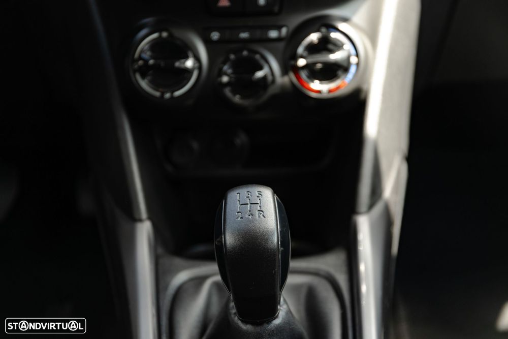Peugeot 2008 1.6 BlueHDi Style - 15
