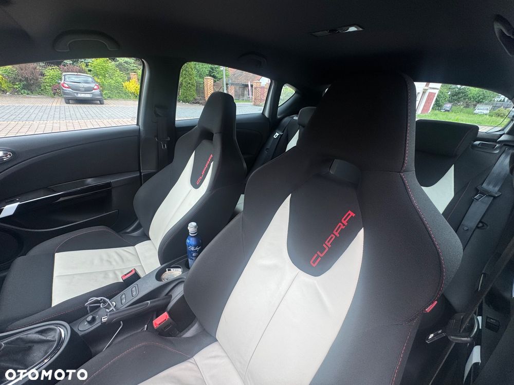 Seat Leon 2.0 TSI Cupra R - 12