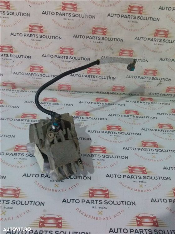 injector adblue renault clio 3  1.5 dci an fabr. 2011 - 1